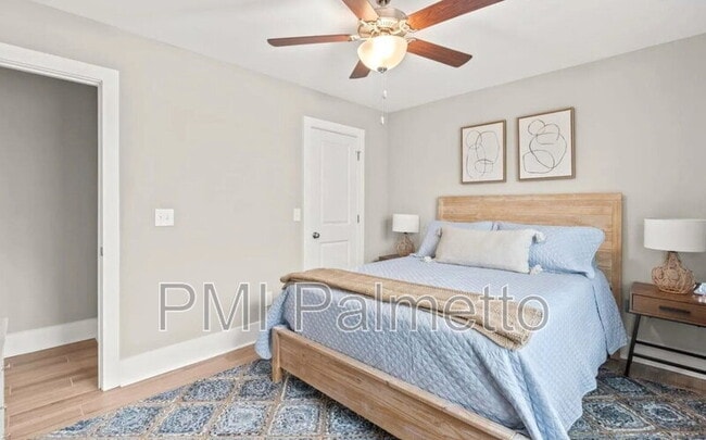 Building Photo - 2322 High Blf Lp