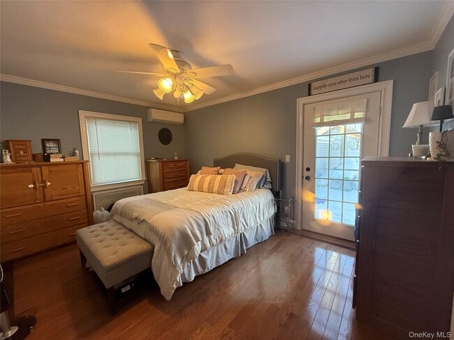 Building Photo - 433 W Park Ave