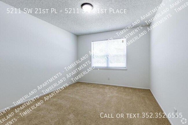 Building Photo - 5211 SW 21st Pl
