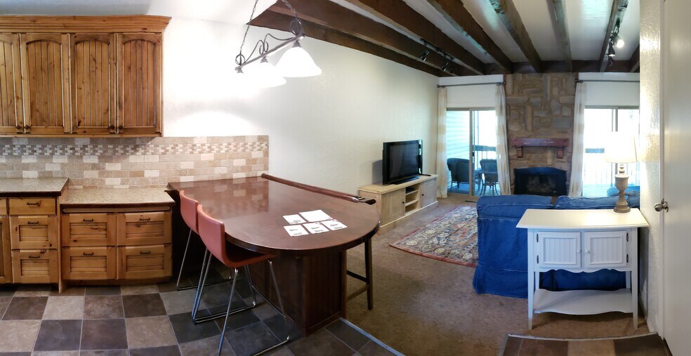 Building Photo - 529 E 200 N