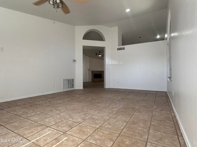 Building Photo - 1300 W Boston St