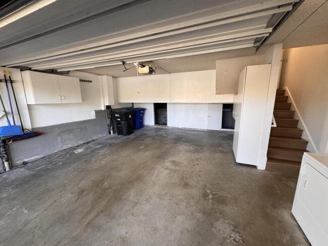 Building Photo - 7812 Hummingbird Ln