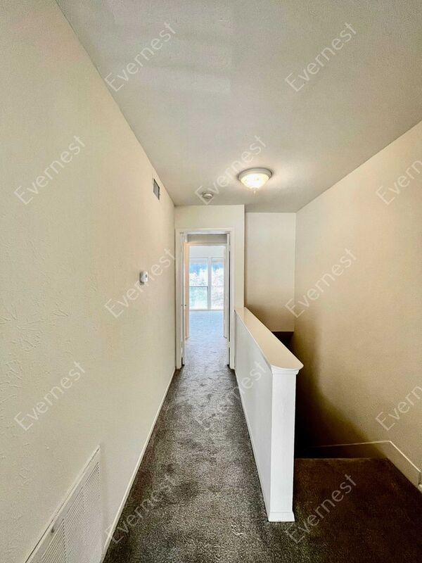 Building Photo - 4573 N O'Connor Rd