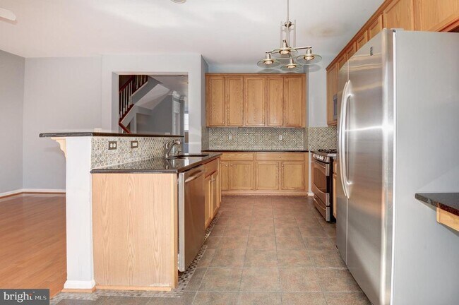 Building Photo - 18818 Silverwood Terrace