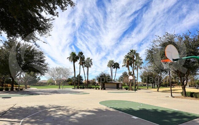 Building Photo - 2499 S Marble St