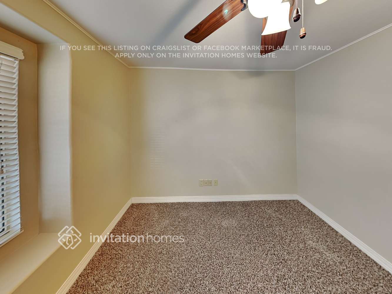 Building Photo - 4319 E Princeton Ave