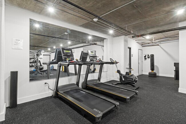 Building Photo - 433 62nd St