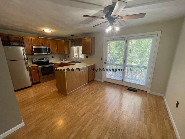 Building Photo - Fully Renovated Condo For Rent in Burrillv...