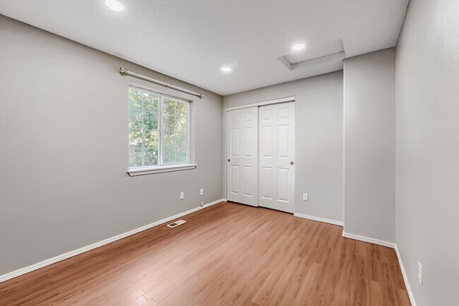 Building Photo - 4605 SW 164th Terrace