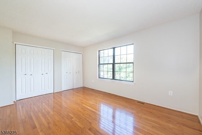 Building Photo - 85 Woodward Ln