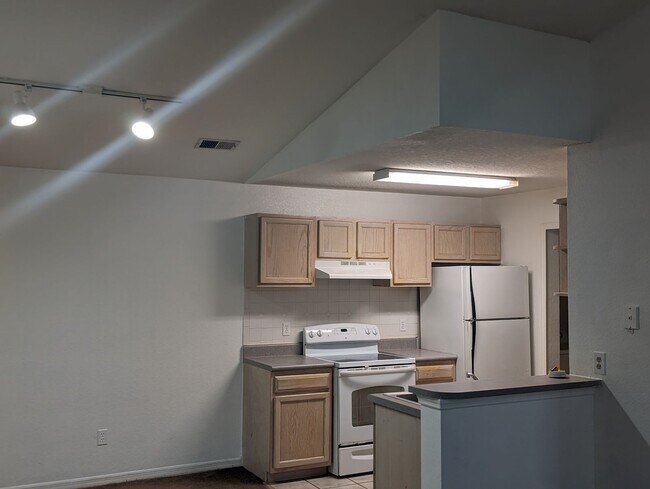 Building Photo - 8849 Latrec Ave