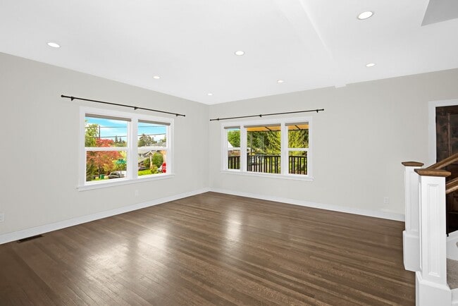 Building Photo - 626 N 65th St