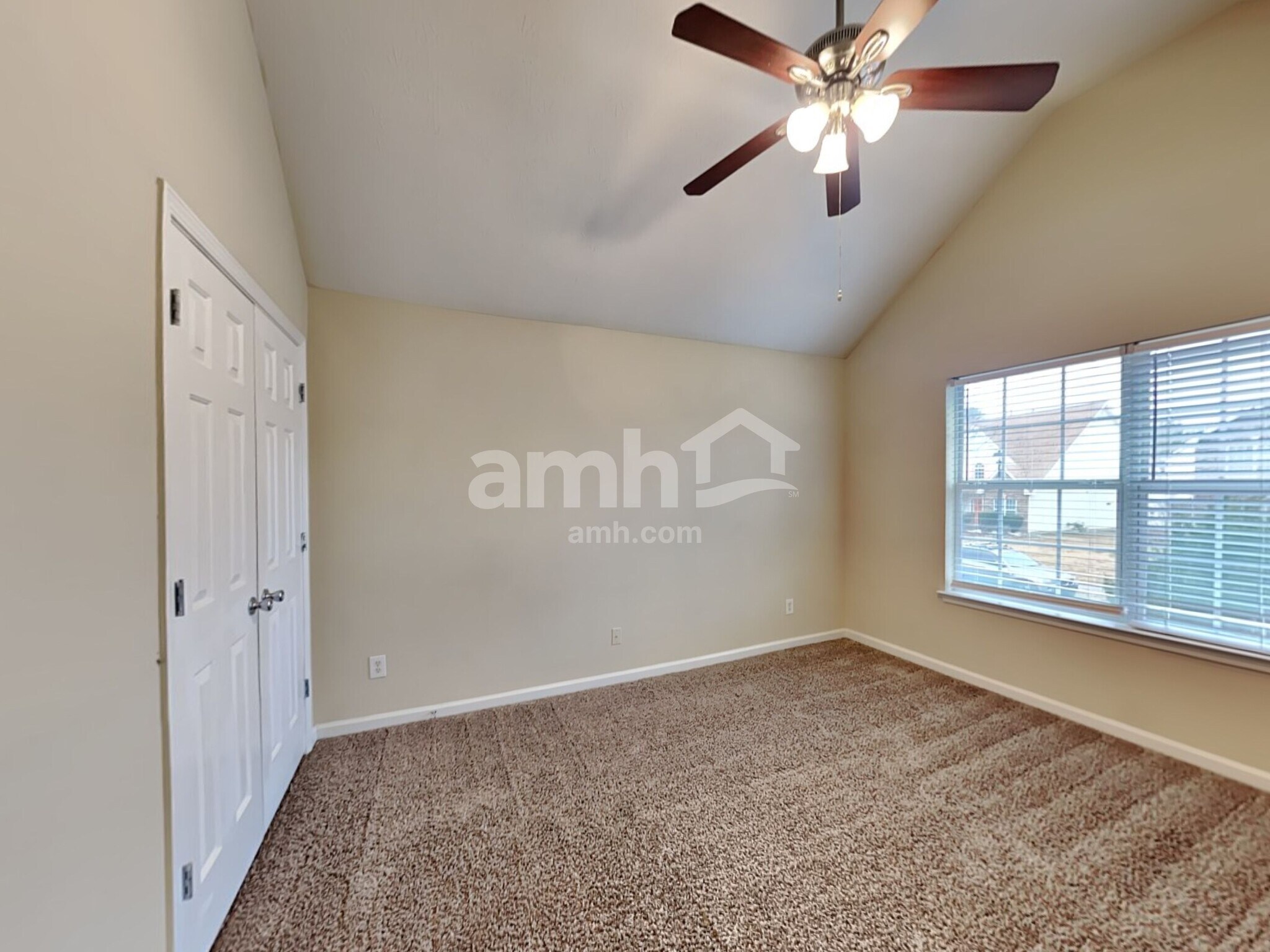 Building Photo - 116 Shadowhill Ln