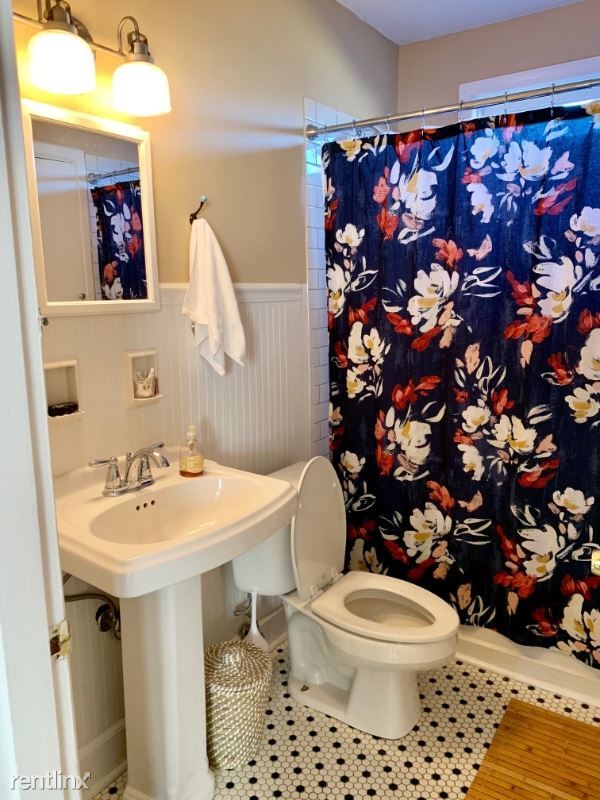 Building Photo - 2 br, 1 bath House - 1904 Warfield A Unit A