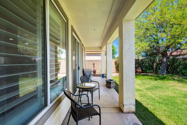 Building Photo - 60268 Sweetshade Ln