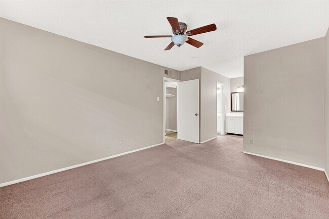 Building Photo - 2655 Via Cordova