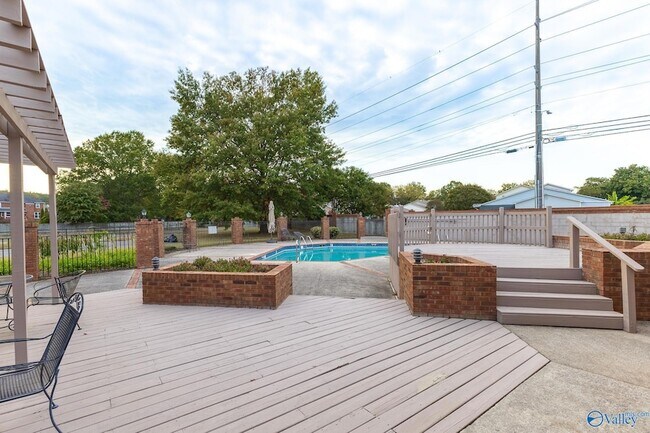 Building Photo - 10028 Meredith Ln SE