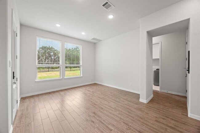 Building Photo - 2124 Cotton Farm Trl