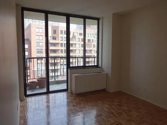 Building Photo - 380 Rector Pl