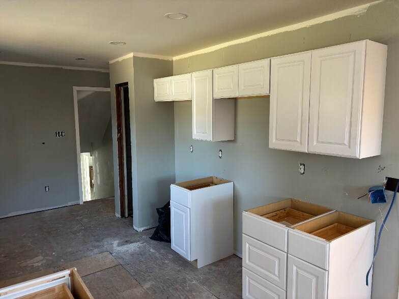 Building Photo - 2718 Winchester Rd NW