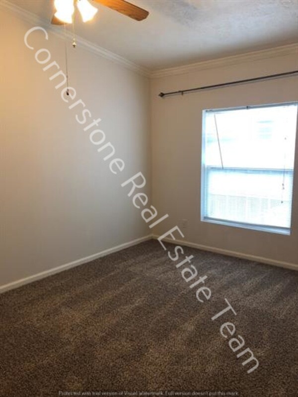 Building Photo - 1335 Market St