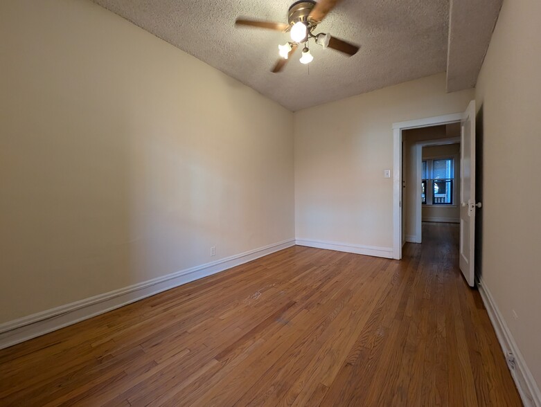 Building Photo - 3523 N Racine Ave