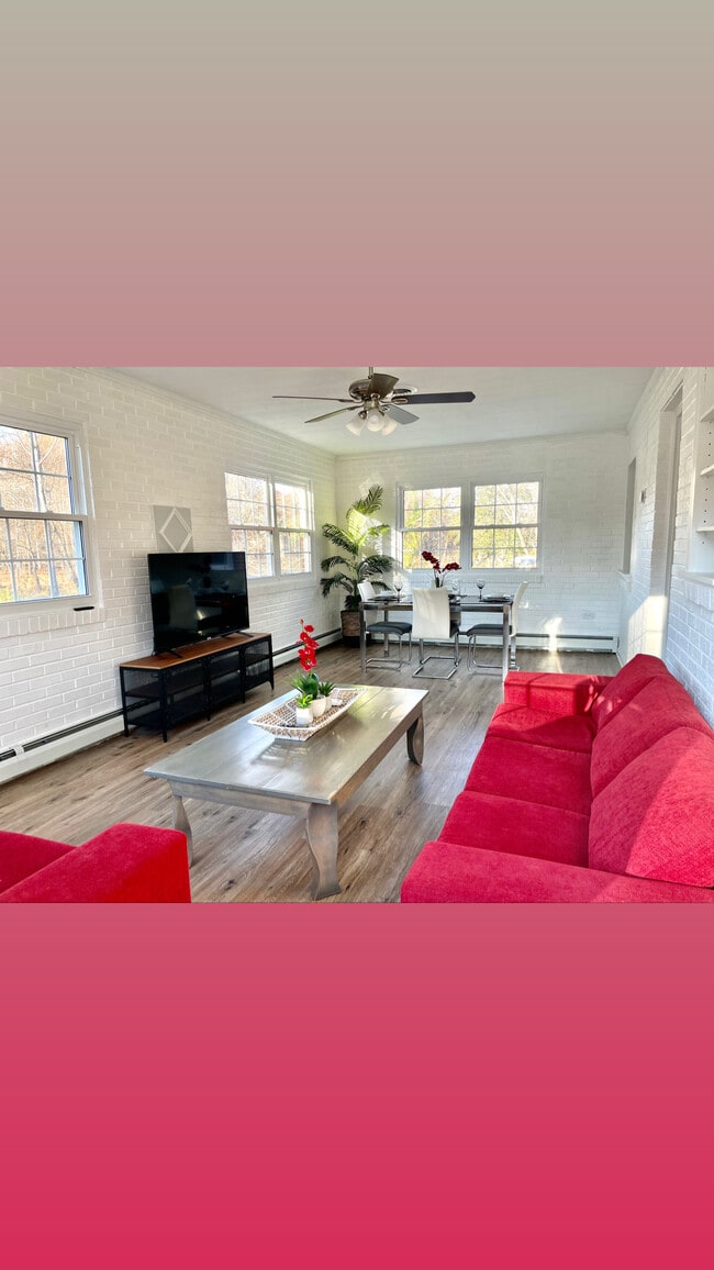 Building Photo - 7001 Coolridge Dr