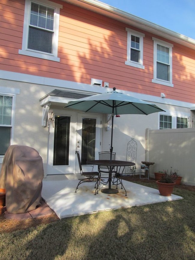 Building Photo - Whisper Dunes- West End of Beach