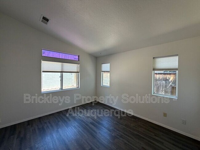 Building Photo - 6019 Full Moon Ave NW