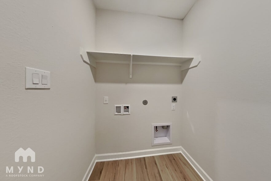 Building Photo - 6188 White Spruce Dr