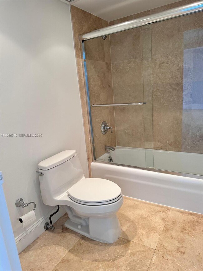 Building Photo - 2333 Brickell Ave