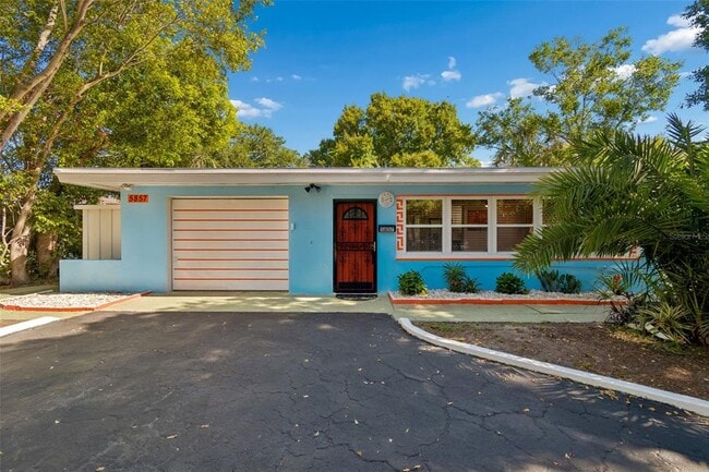 Building Photo - 5857 4th Ave N