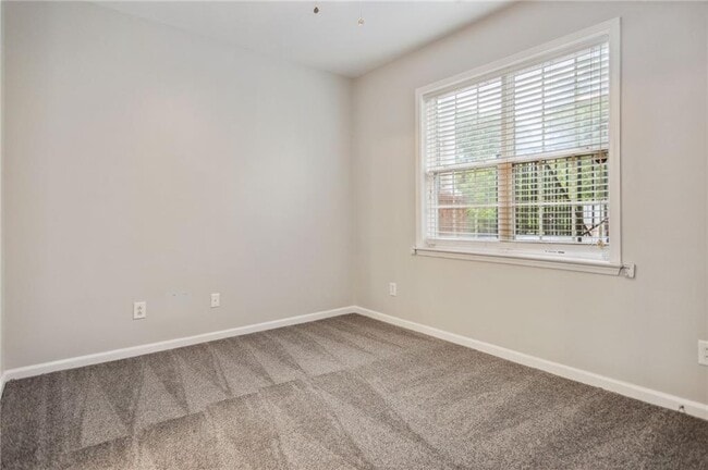 Building Photo - 2263 Limehurst Dr