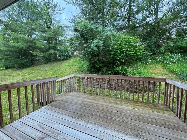 Building Photo - 892 Tremont St