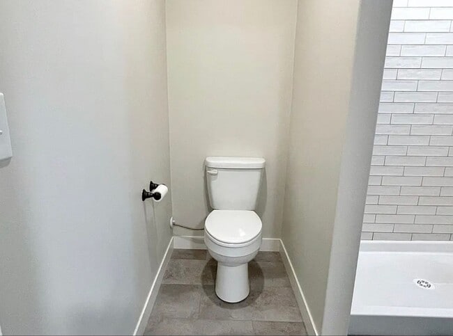 Building Photo - 3-Car Garage + Spacious Yard + Stainless Appliances + Fireplace + Near NEW Oliver Brown Elementary