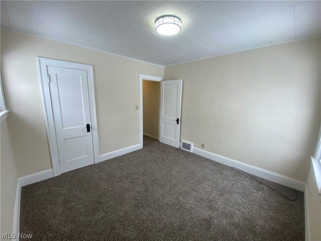 Building Photo - 8221 Grand Division Ave