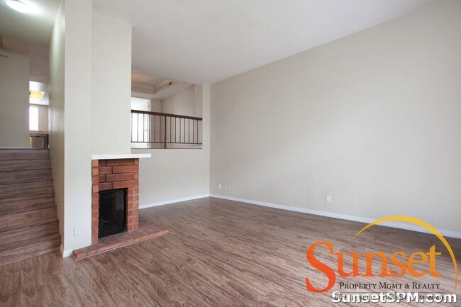 Building Photo - 4010 Mahaila Ave