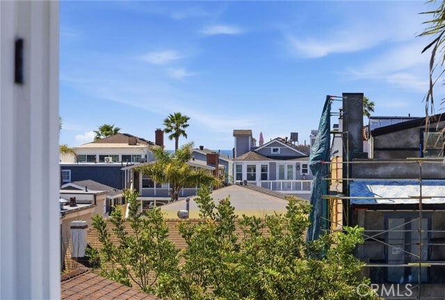 Building Photo - 305 Montero Ave