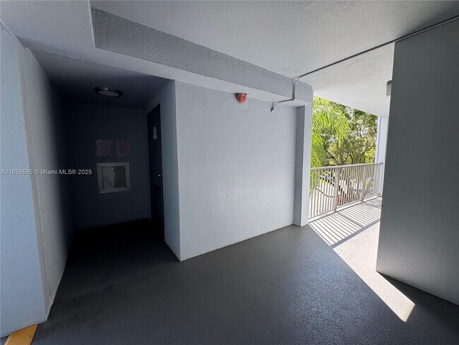 Building Photo - 1151 SW 128th Terrace
