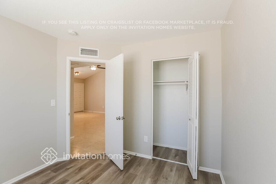 Building Photo - 4038 E Alta Mesa Ave
