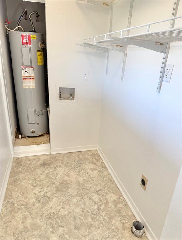 Building Photo - 233 FM 696