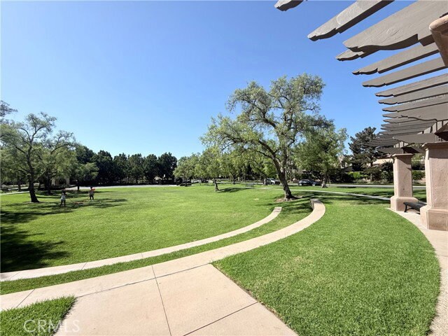 Building Photo - 26 Rosenblum