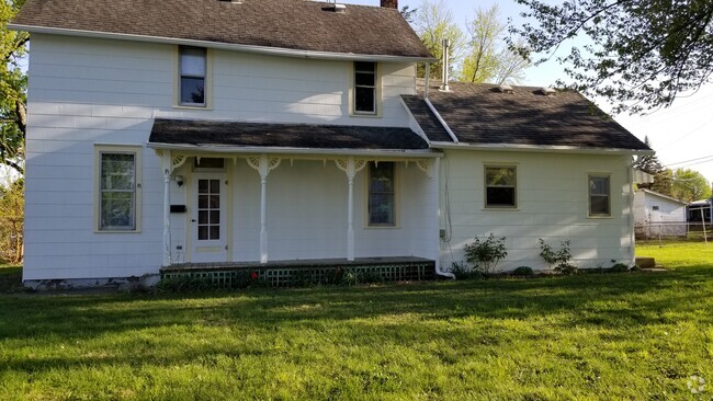 Great 2 BR 1 BA in Fairmount - 721 N Morton St