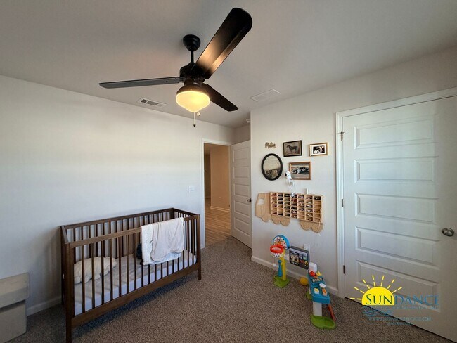 Building Photo - Spacious 4BR Patriot Ridge Home with Community Perks!