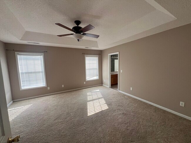 Building Photo - 6770 J J Roberts Dr