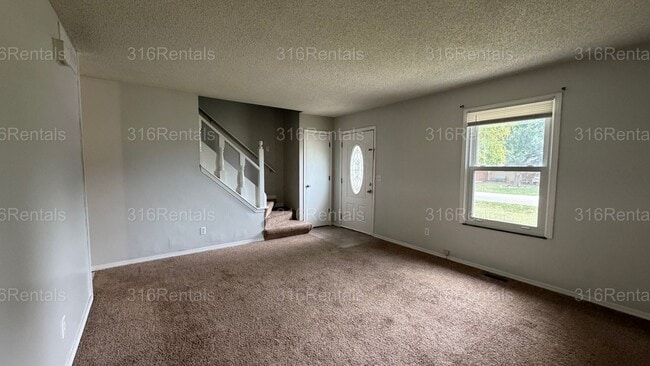 Building Photo - 501 W Clark Ave