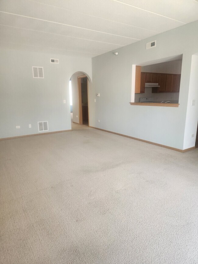 Building Photo - 16661 Liberty Cir