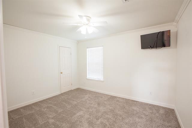 Building Photo - 8204 Tavaros Dr