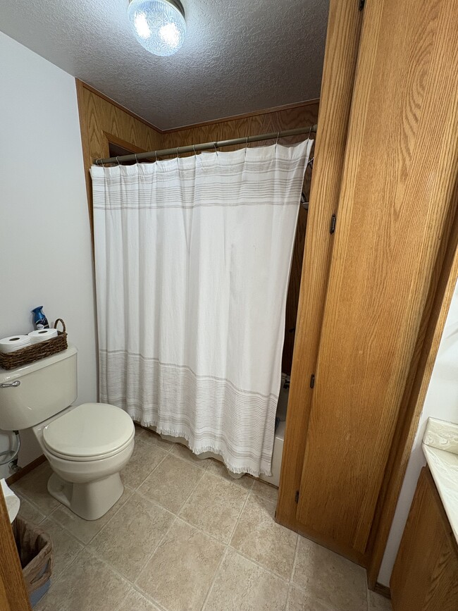 Building Photo - 391 N Somers Rd