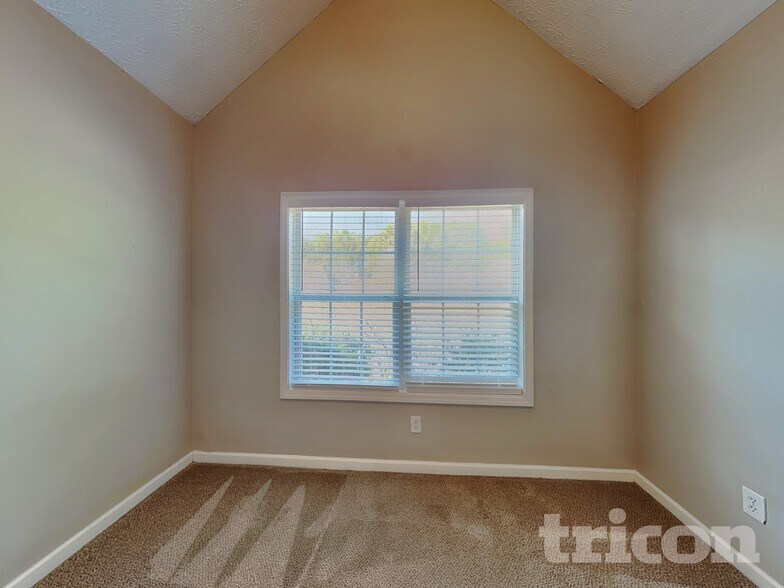 Building Photo - 1009 Butterfly Cove Way